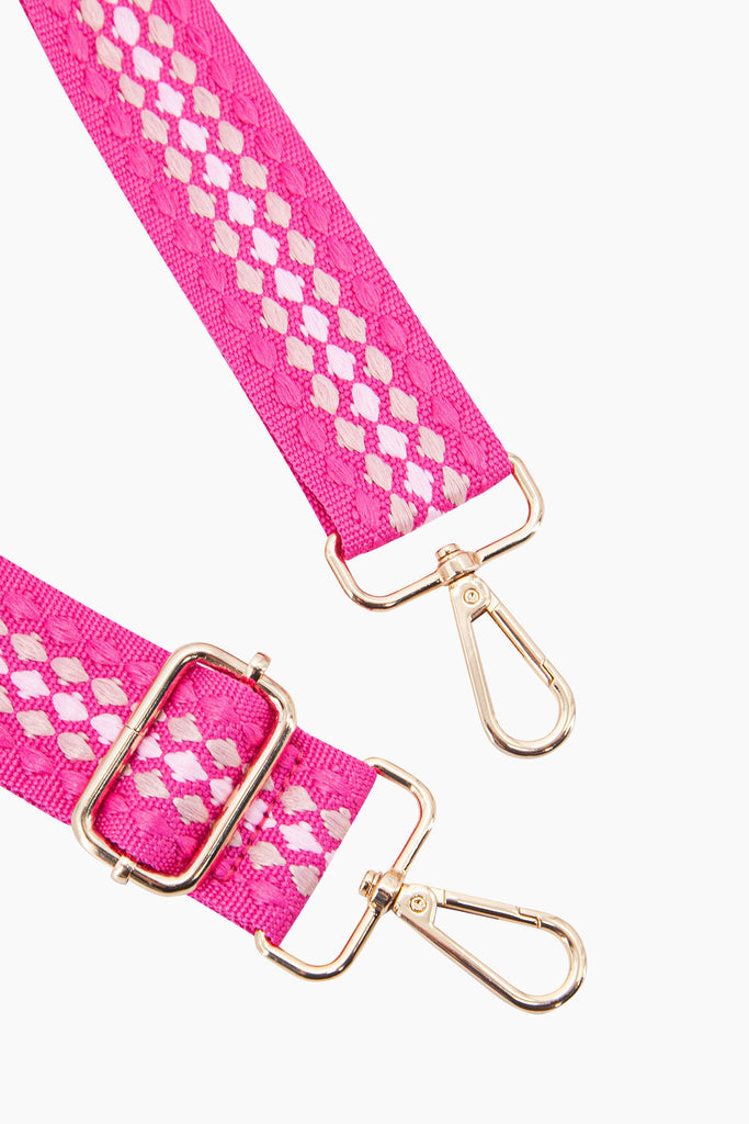 hayden-woven-bag-strap-hot-pink-spotted-close-up-gold-snap-hoop-attachments