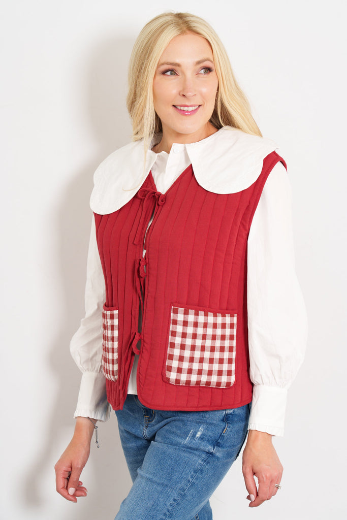 tabby-quilted-reversible-gilet-red-cream-gingham-inside-out-plain-patterned-pockets