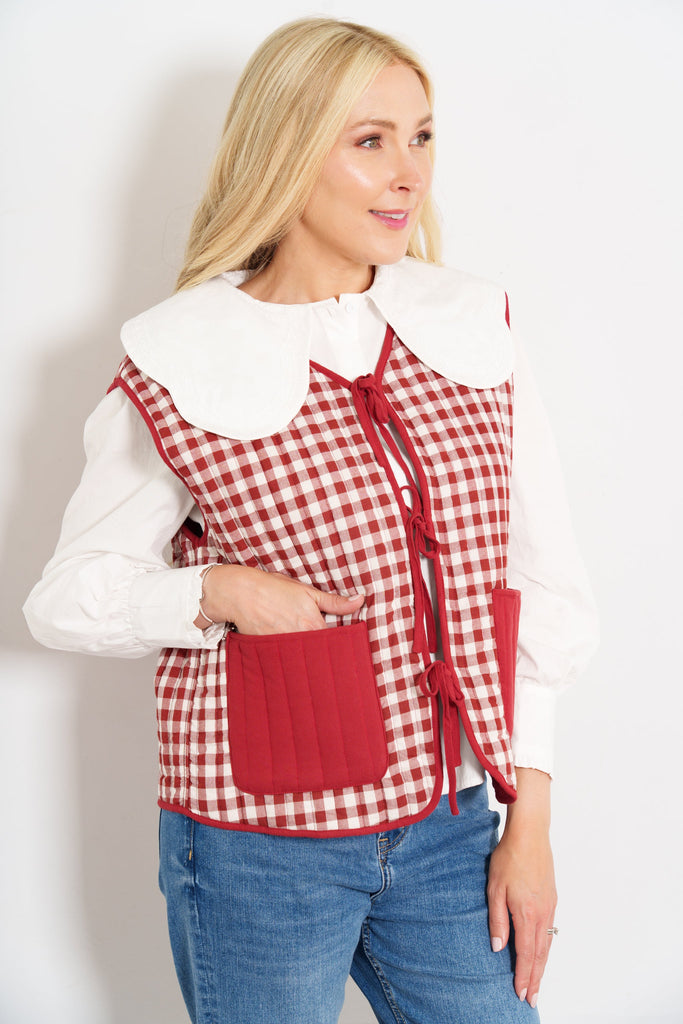 tabby-quilted-reversible-gilet-red-cream-gingham-front-pockets