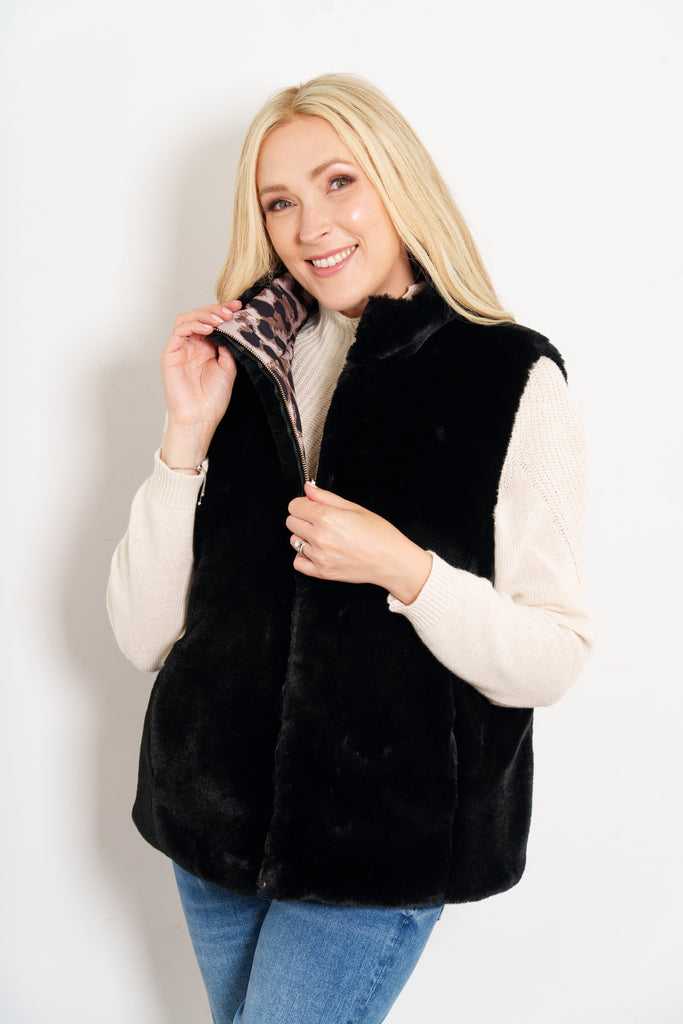 tamsin-faux-fur-lined-reversible-gilet-natural-leopard-wear-inside-out