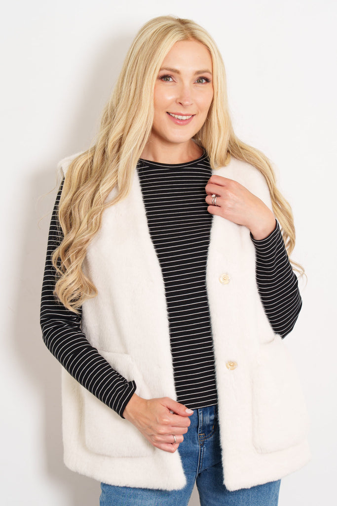 saskia-v-neck-gilet-cream-faux-fur-styled-open-model-casual