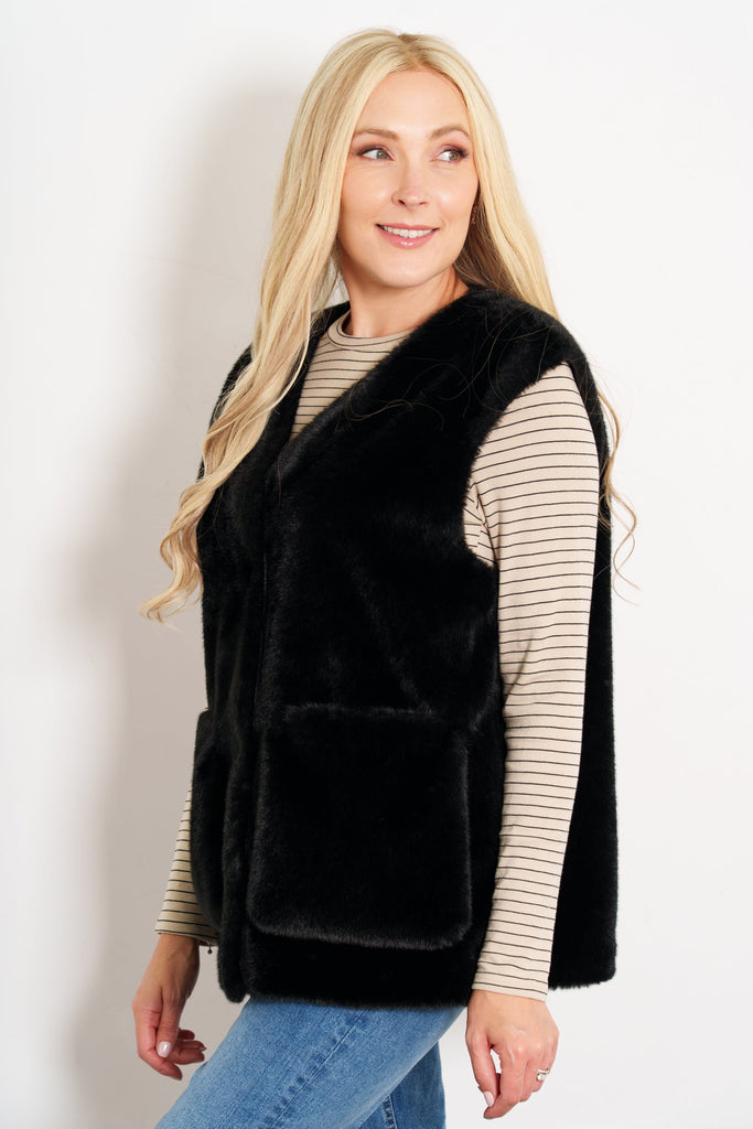 saskia-v-neck-gilet-black-faux-fur-sleeveless-bodywarmer