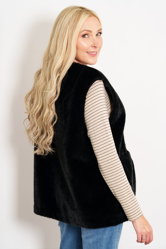saskia-v-neck-gilet-black-faux-fur-rear-solid-colour