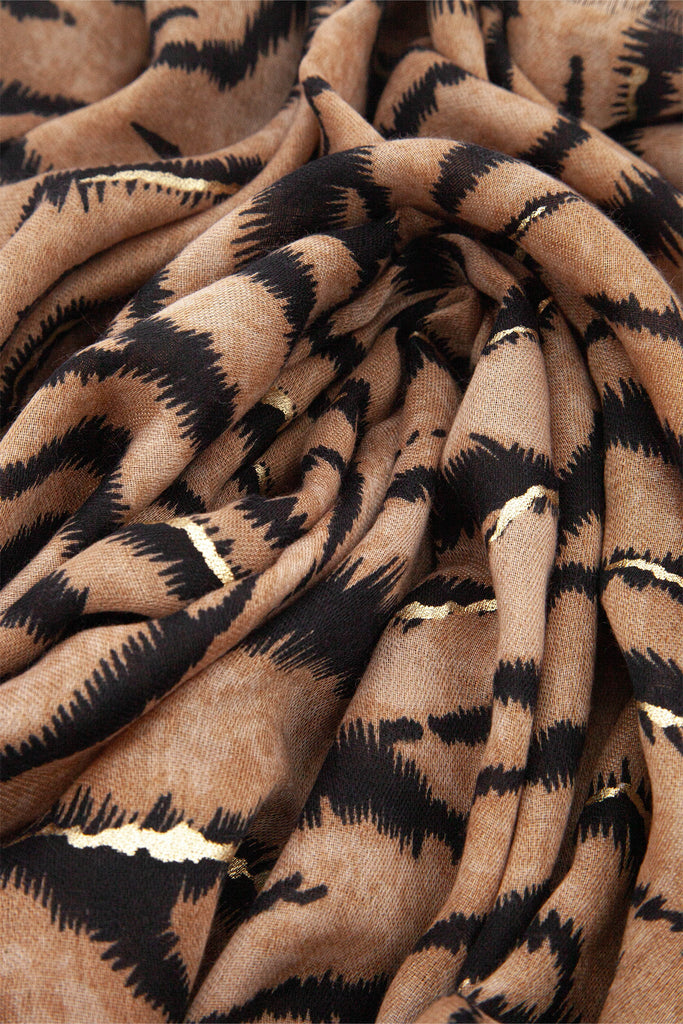 annika-brown-tiger-stripe-lightweight-scarf-close-up-material