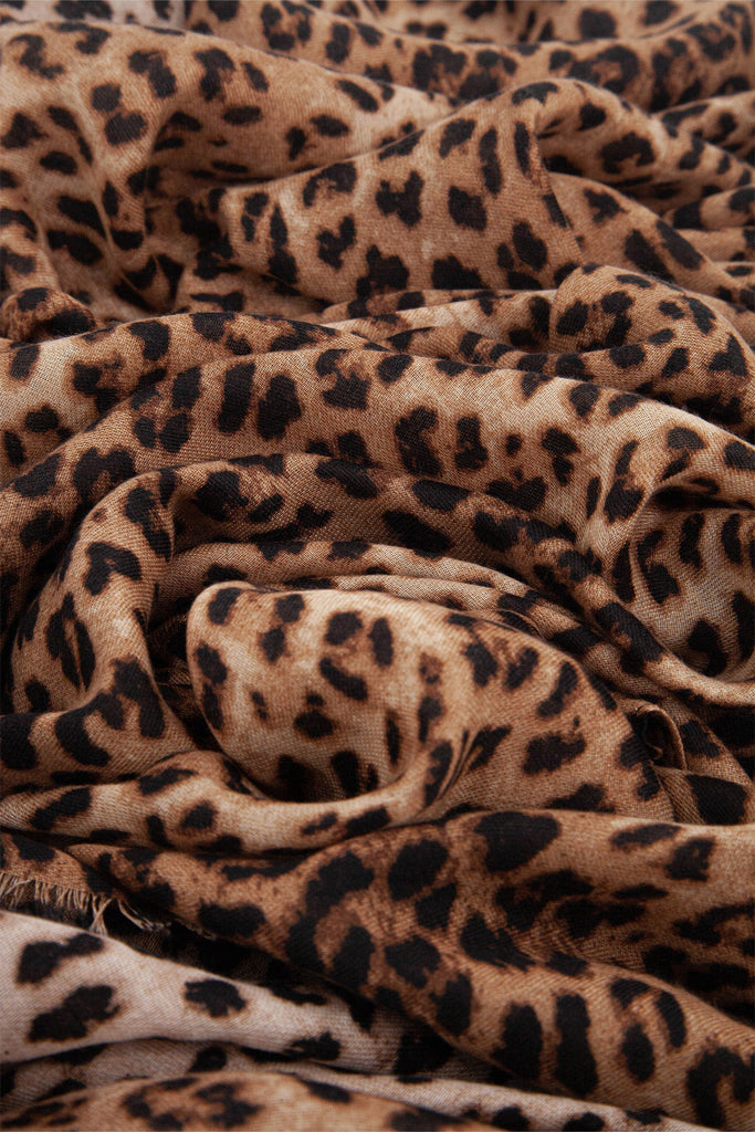 miley-neutral-leopard-lightweight-scarf-close-up-fabric