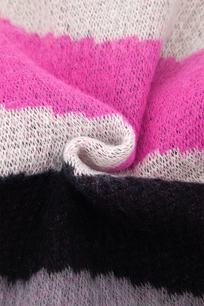 ramona-grey-pink-waves-heavyweight-scarf-close-up-material