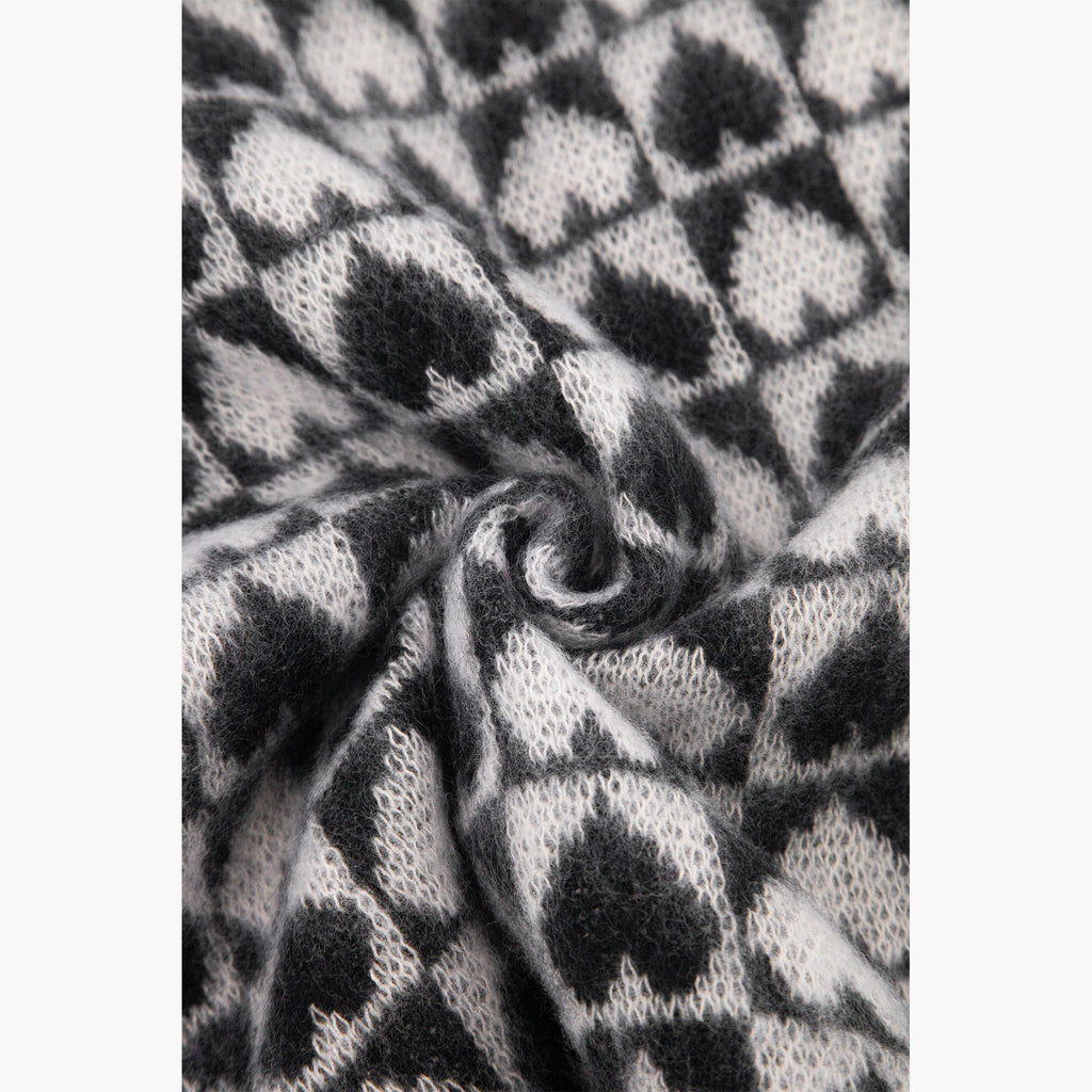 alessia-black-white-hearts-heavyweight-scarf-close-up-material