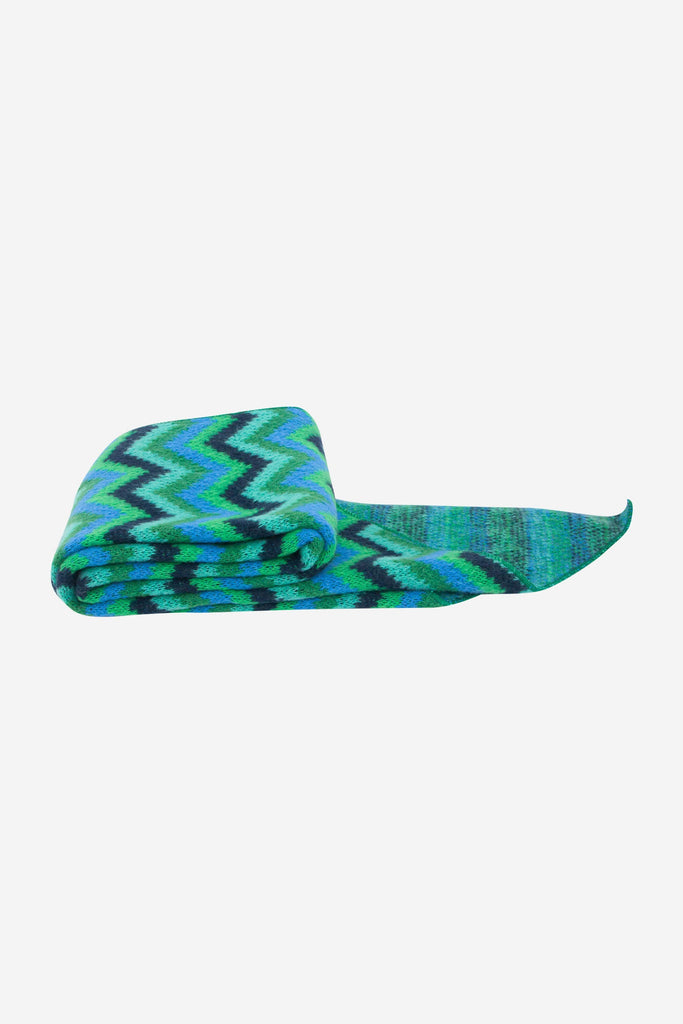 bobbie-blue-green-zig-zag-heavyweight-scarf-folded-winter-weight