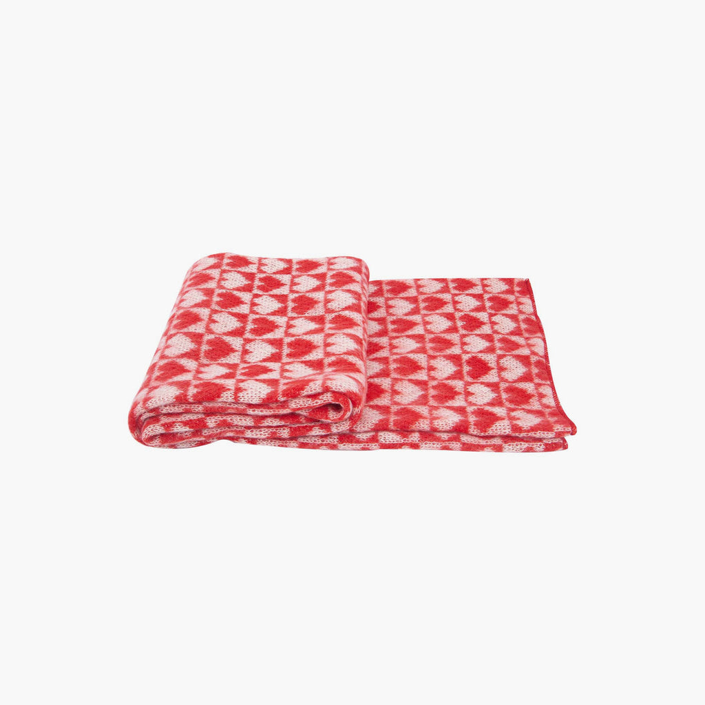 alessia-red-white-hearts-heavyweight-scarf-folded-winter-weight