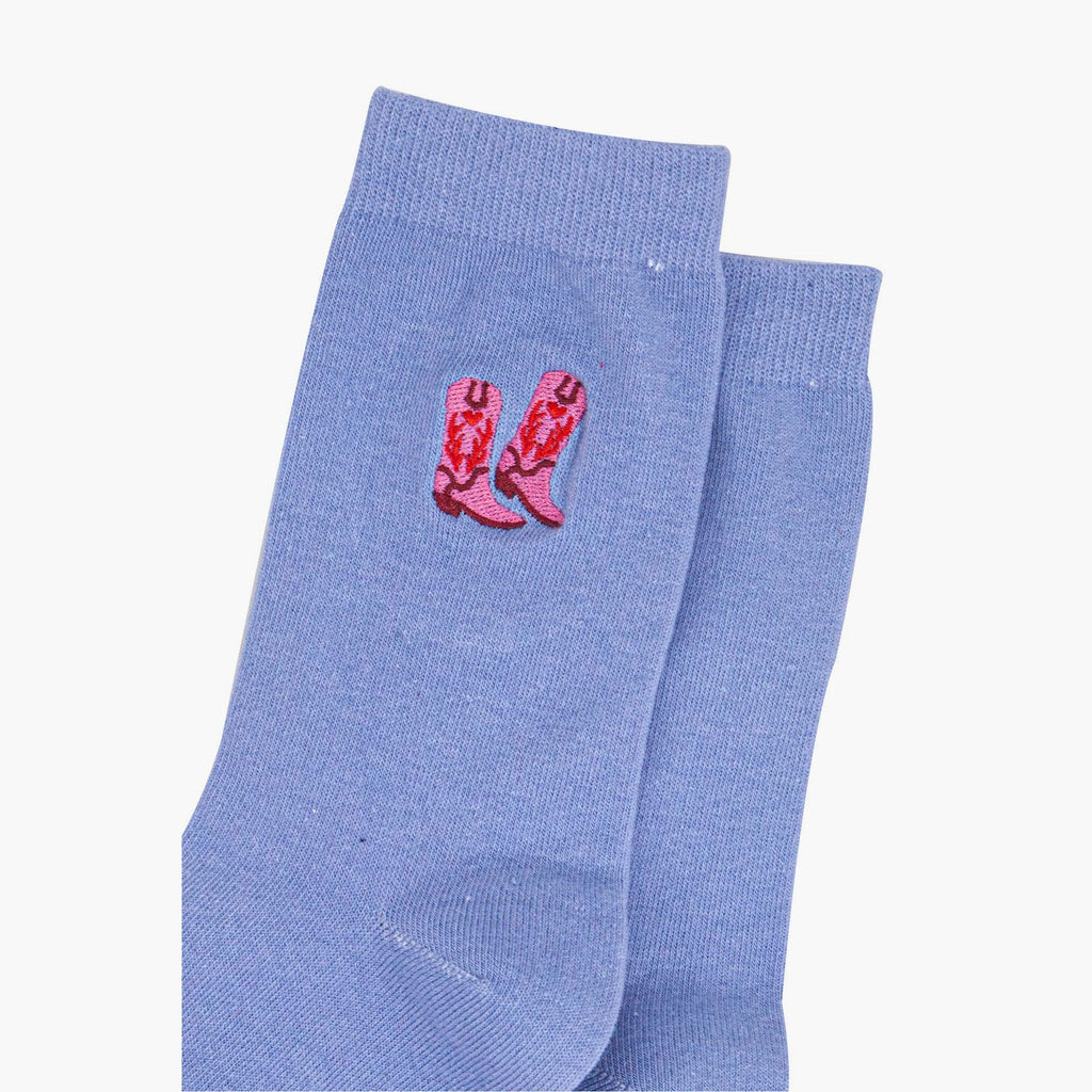 womens-embroidered-ankle-socks-light-blue-cowboy-boots-close-up