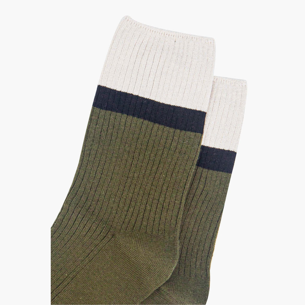 womens-mid-calf-socks-khaki-cream-contrast-cuff-close-up-material
