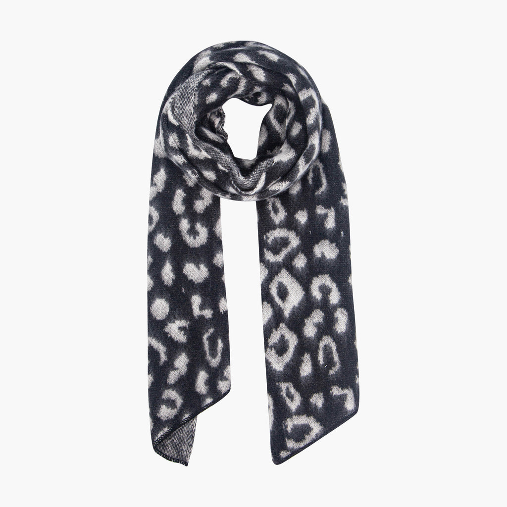 nico-black-white-leopard-heavyweight-scarf-animal-print