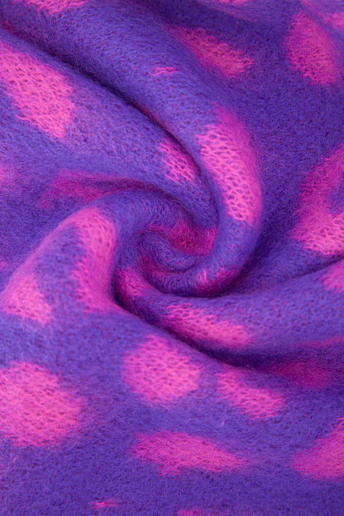 nico-purple-pink-leopard-heavyweight-scarf-close-up-knitted-material
