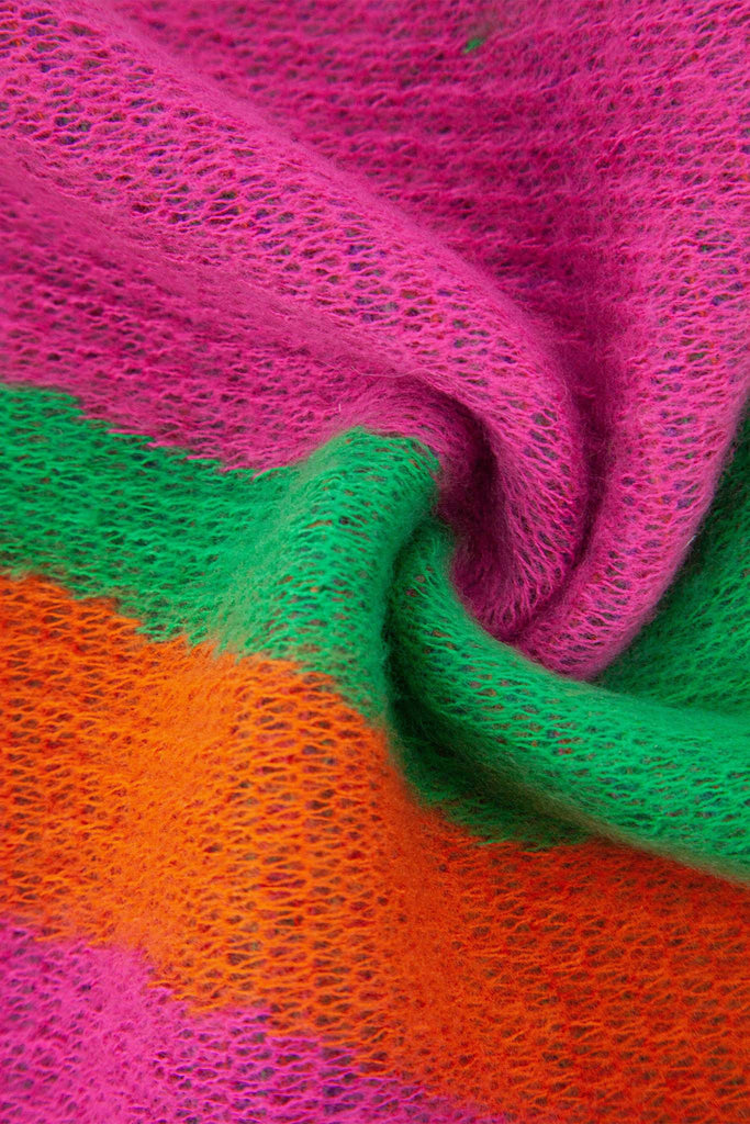 ramona-multi-colour-waves-heavyweight-scarf-close-up-material