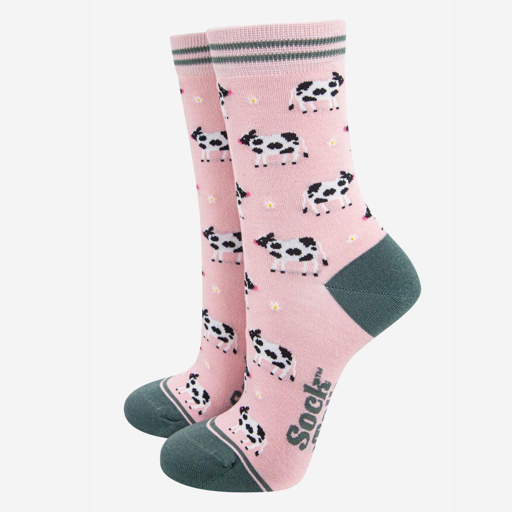 womens-socks-gift-box-pink-farm-animals-sheep-cows-floral