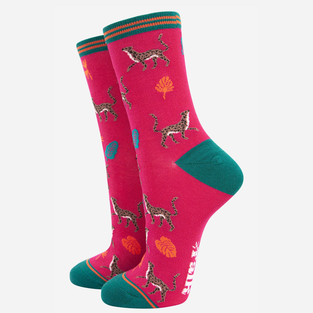 womens-socks-gift-box-orange-jungle-animals-pink-cheetahs
