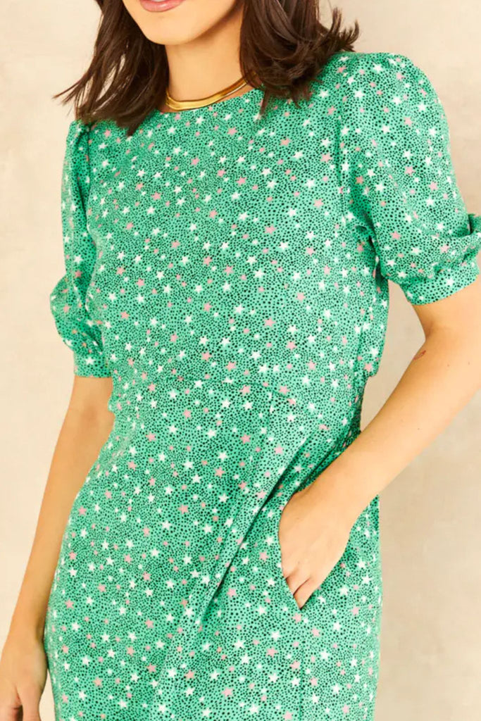 midi-puff-sleeve-tea-dress-green-stars-dots-4