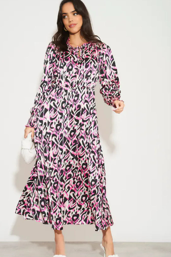 abstract-ikat-print-shirred-shoulder-midi-dress-in-pink-4