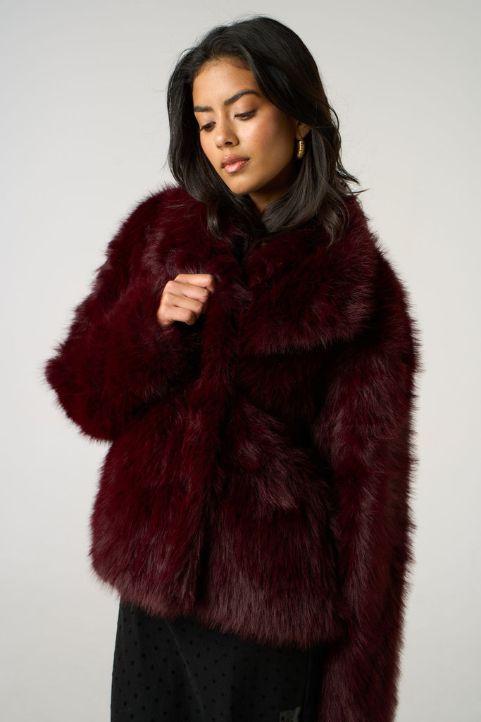 monroe-shawl-collar-jacket-berry-faux-fur-1