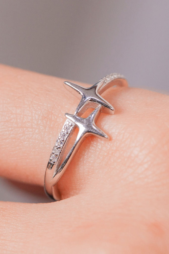 close up of the sterling silver star ring