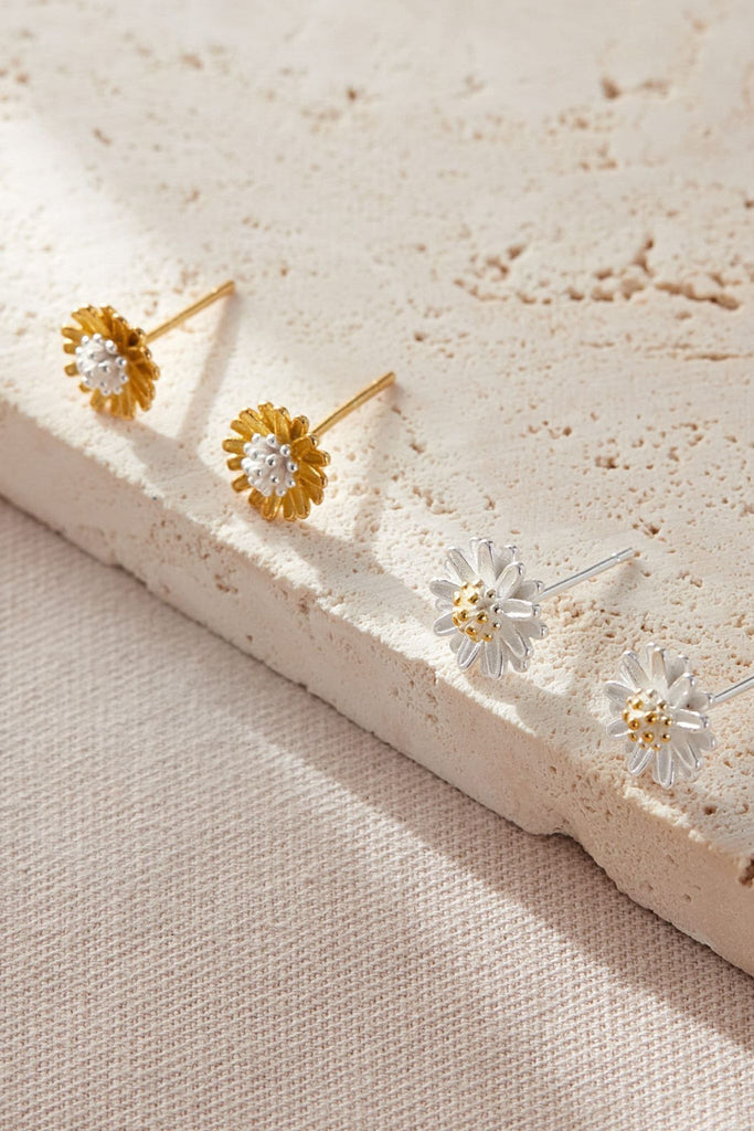 showing the two styles, gold and silver