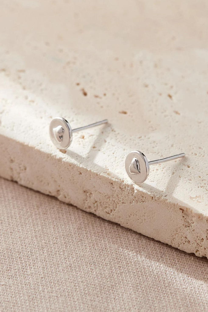 round silver heart stud earrings