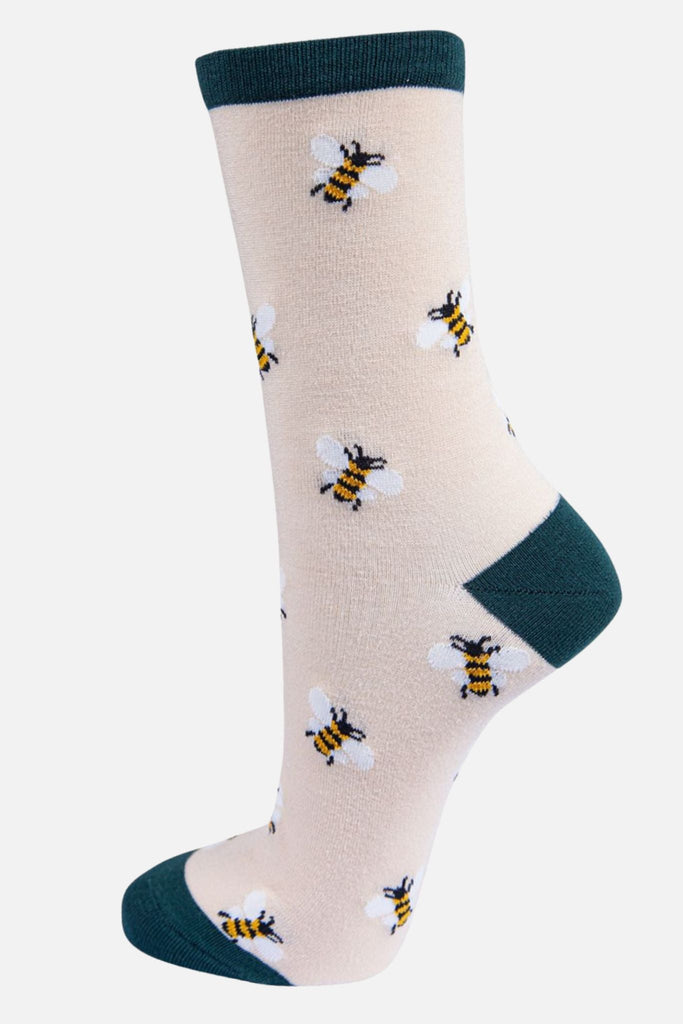 womens-socks-gift-box-pink-bees-cream