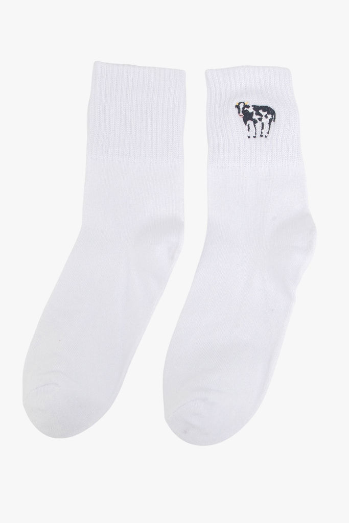 womens-farm-cow-embroidered-cotton-ankle-socks-3-pack-white