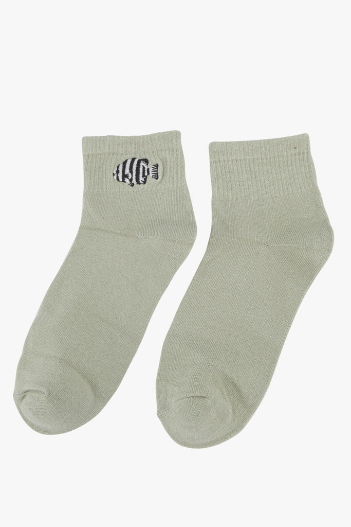 womens-tropical-fish-embroidered-cotton-ankle-socks-5-pack-mint-green