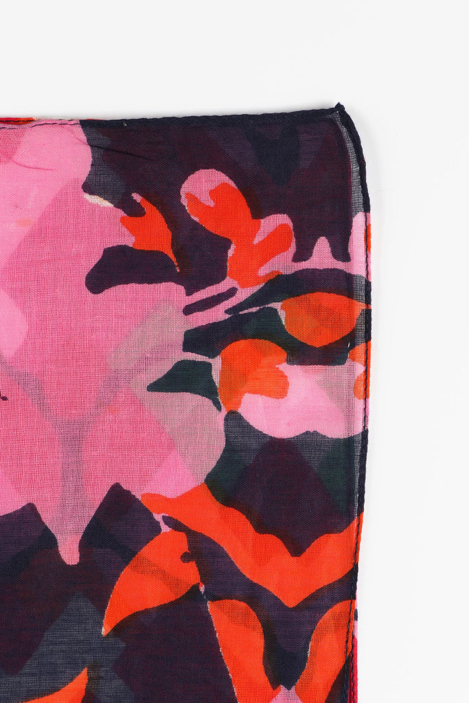 close up of the straight edge finish on the scarf