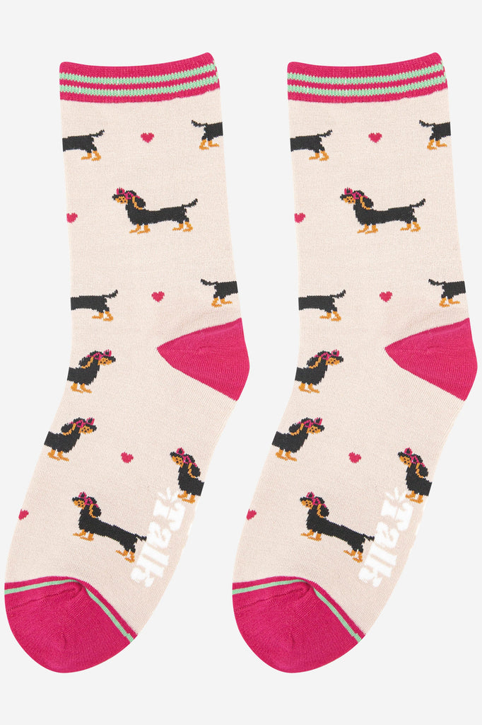 womens bamboo dog socks with weiner dogs wearing sunglasses 