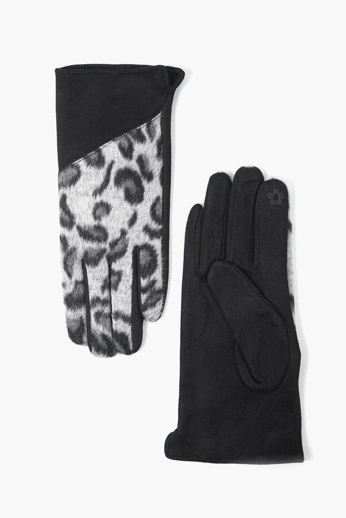 front and back of the leopard print touch screen gloves